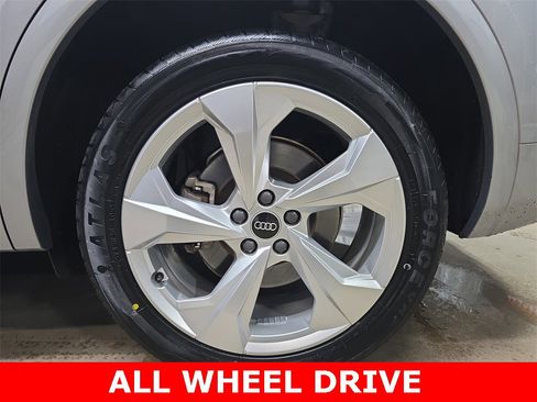 Used 2022 Audi Q5 2.0T Premium Plus w/ Premium Plus Package image 35