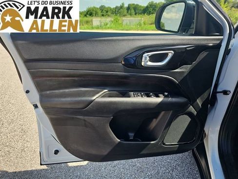 Used 2025 Jeep Compass Trailhawk AWD/4WD image 21