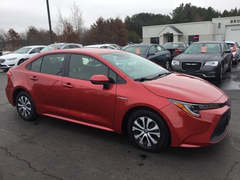 Used 2020 Toyota Corolla LE image 7