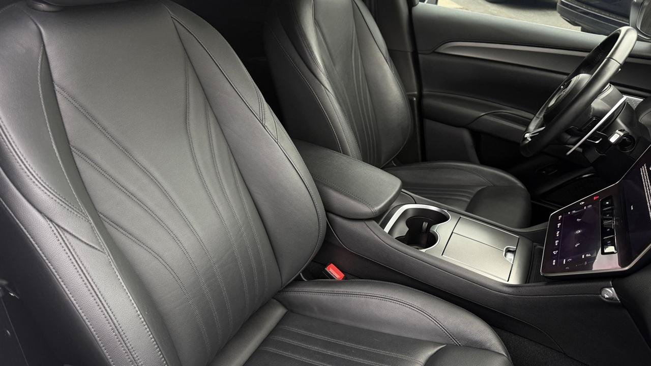 Used 2023 Maserati Grecale GT AWD/4WD image 44