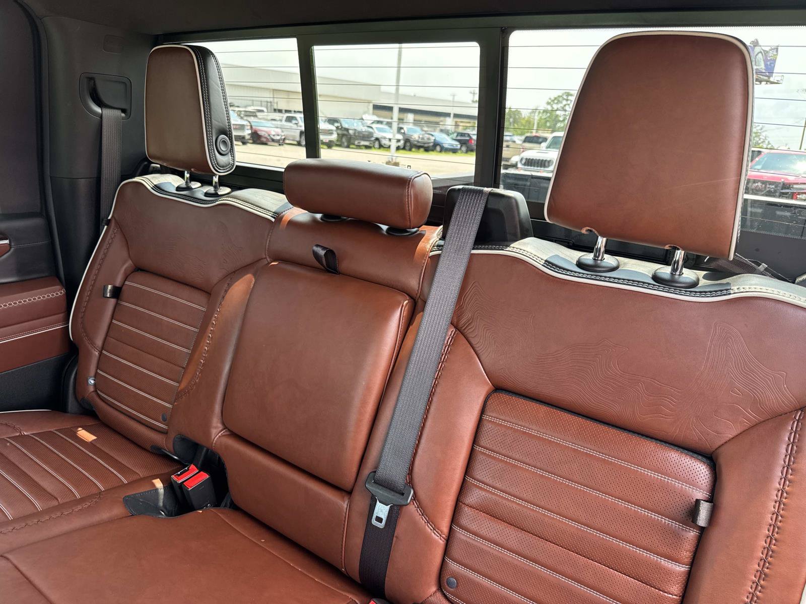 Used 2026 GMC Sierra 2500 Denali Ultimate w/ Max Trailering Package AWD/4WD image 18
