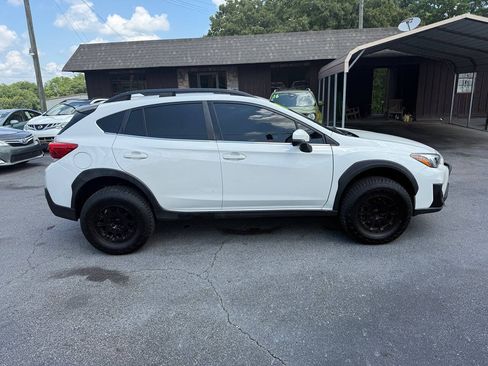 Used 2018 Subaru Crosstrek 2.0i Limited AWD/4WD image 3