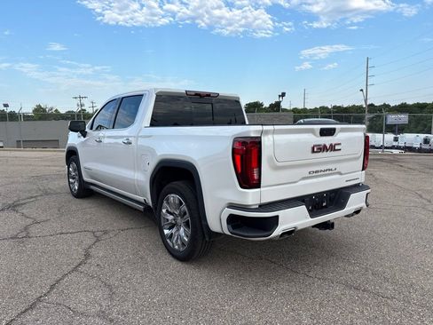 Used 2024 GMC Sierra 1500 Denali w/ Denali Reserve Package AWD/4WD image 5