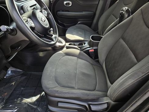 Used 2014 Kia Soul image 6
