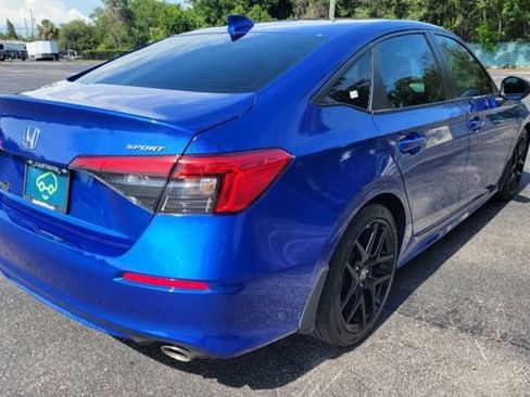 Used 2024 Honda Civic Sport image 2