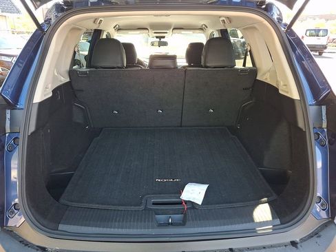 Used 2021 Nissan Rogue S AWD/4WD image 30