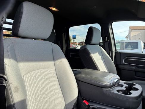 Used 2024 RAM 3500 SLT w/ Quick Order Package 2YG SLT image 32