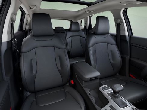 New 2026 Kia Sportage EX w/ EX Panorama Roof Package image 15