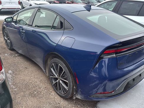 Used 2024 Toyota Prius XLE image 6