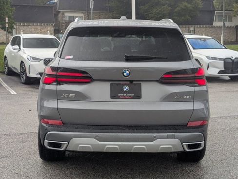 New 2026 BMW X5 xDrive40i w/ Climate Comfort Package image 8