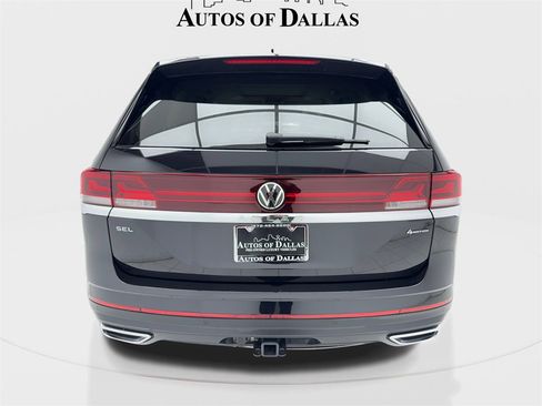 Used 2025 Volkswagen Atlas SEL image 11