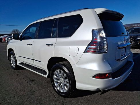 Used 2016 Lexus GX 460 image 5