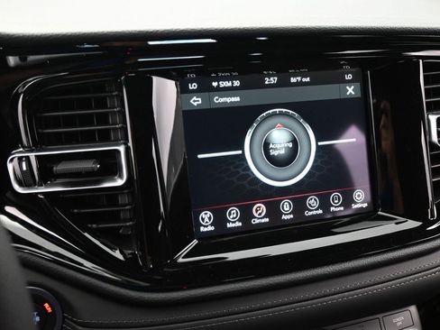 Used 2024 Dodge Durango SXT w/ 3rd Row Seating Group image 11