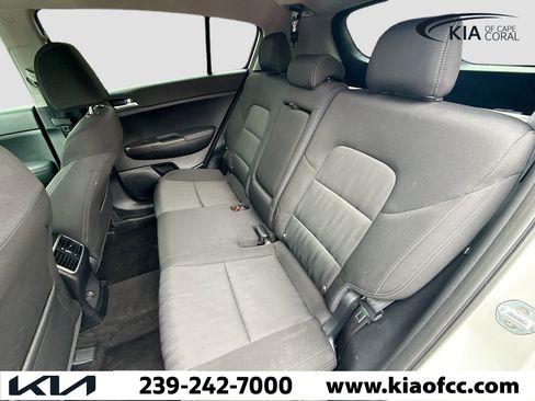 Certified 2020 Kia Sportage LX image 19