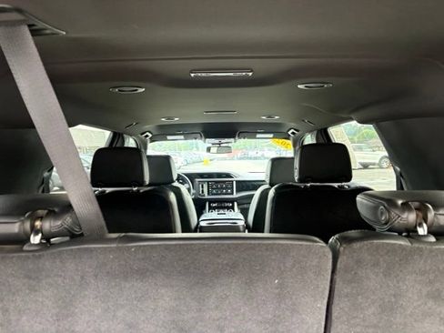 Used 2023 GMC Yukon XL Denali AWD/4WD image 33