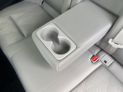 Certified 2025 Nissan Rogue SV AWD/4WD image 17