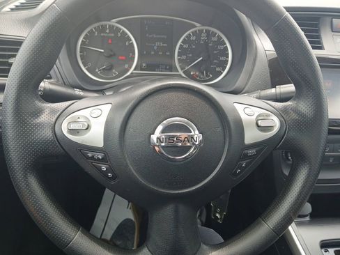 Used 2019 Nissan Sentra S FWD image 9
