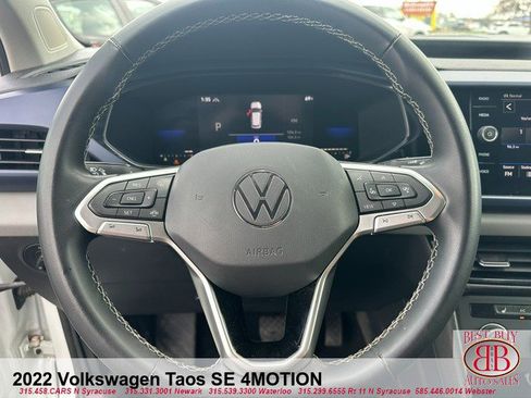 Used 2022 Volkswagen Taos SE image 14