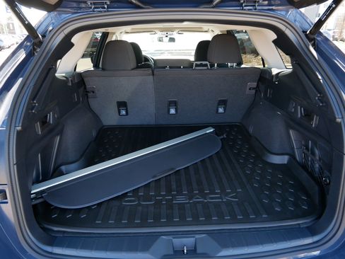 Used 2024 Subaru Outback Premium image 18