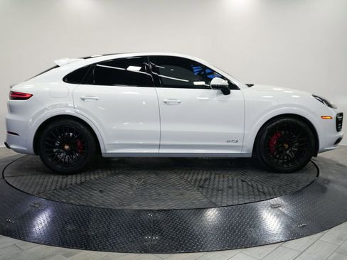 Used 2021 Porsche Cayenne GTS AWD/4WD image 5
