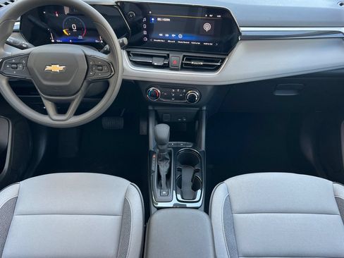 Used 2026 Chevrolet TrailBlazer LS w/ LS Convenience Package FWD image 17