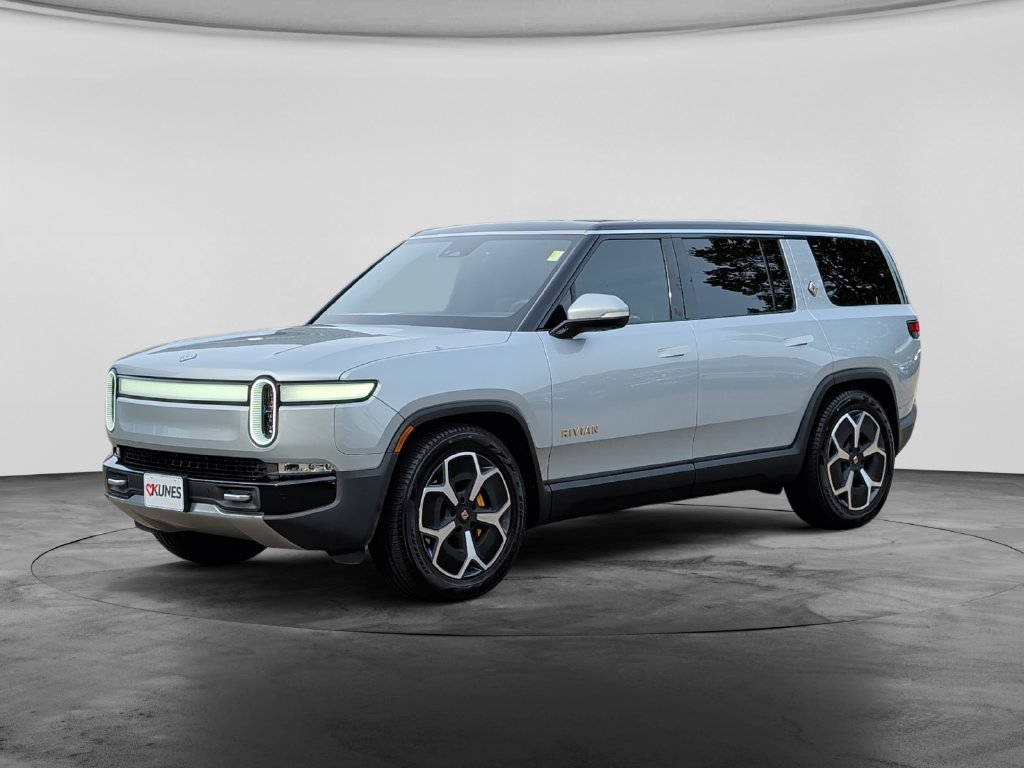 Used 2024 Rivian R1S Adventure Quad AWD/4WD image 3