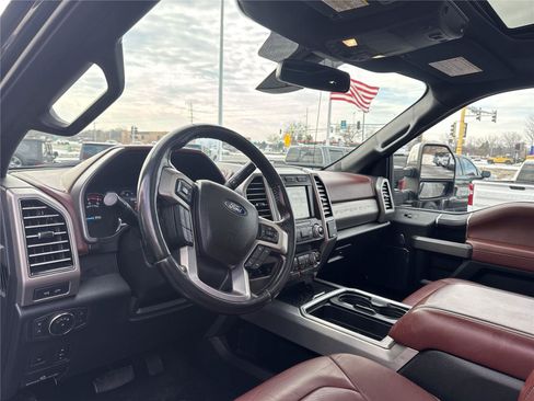 Used 2019 Ford F250 Platinum w/ Platinum Ultimate Package AWD/4WD image 18
