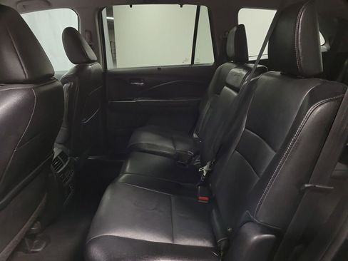 Used 2021 Honda Pilot Touring image 20