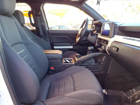 Certified 2024 Toyota Tacoma TRD Off-Road AWD/4WD image 22