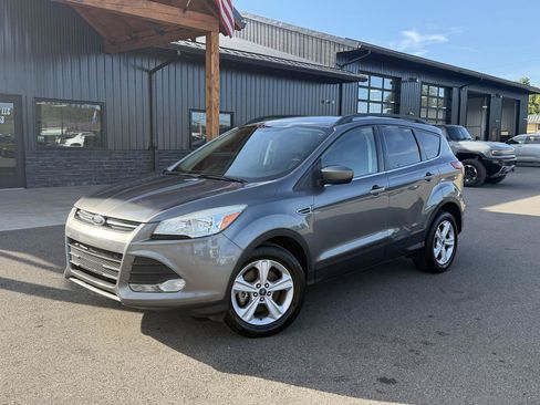 Used 2014 Ford Escape SE w/ Equipment Group 201A AWD/4WD image 1