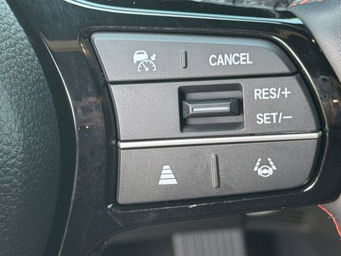 Used 2024 Honda Pilot TrailSport image 25