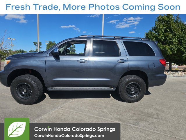 Used 2010 Toyota Sequoia Limited AWD/4WD image 5