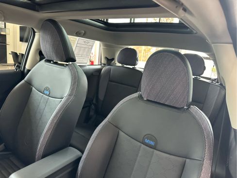 Certified 2025 MINI Cooper S image 11