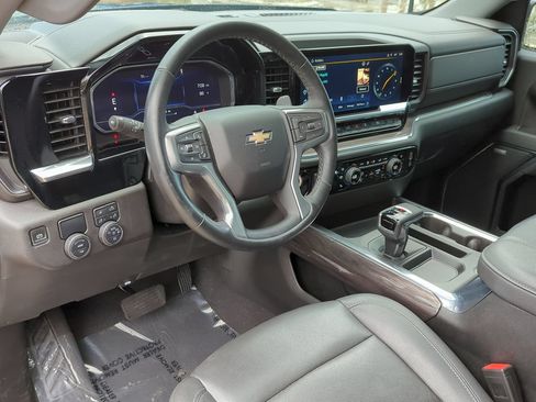 Used 2024 Chevrolet Silverado 1500 LTZ w/ LTZ Convenience Package II RWD image 10