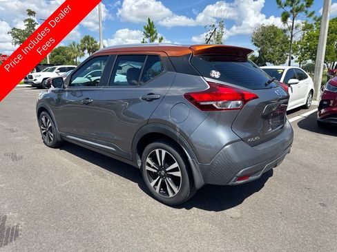 Used 2019 Nissan Kicks SR w/ SR Premium Package FWD image 3