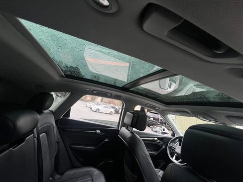 Used 2019 Audi Q5 2.0T Premium w/ Convenience Package image 31
