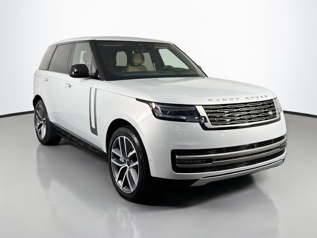 Used 2026 Land Rover Range Rover SE AWD/4WD image 3