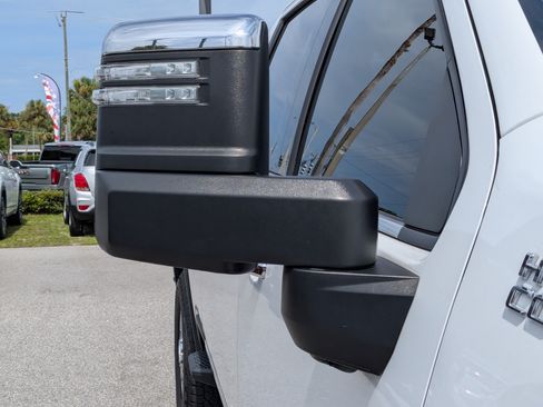 Certified 2024 Chevrolet Silverado 2500 High Country AWD/4WD image 11