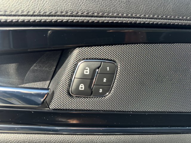 Used 2023 Lincoln Nautilus Reserve AWD/4WD image 11