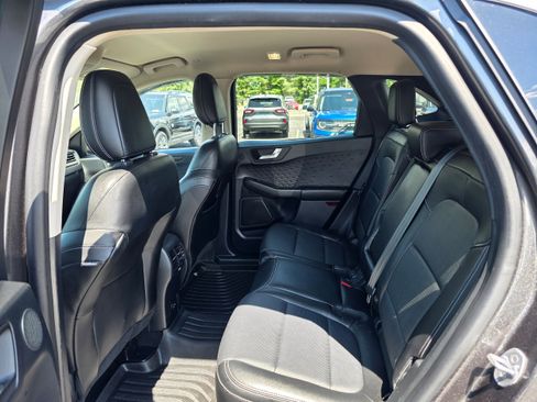 Used 2020 Ford Escape Titanium FWD image 10