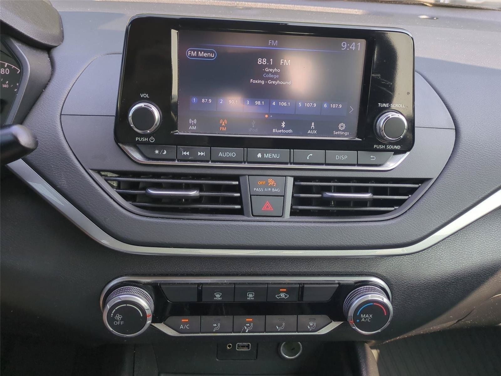 Used 2024 Nissan Altima 2.5 S FWD image 24
