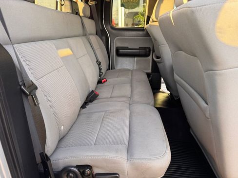 Used 2004 Ford F150 XLT image 12