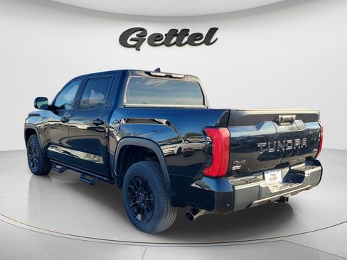 Used 2023 Toyota Tundra SR5 w/ SR5 Convenience Package image 6