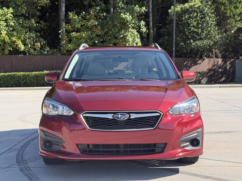 Used 2018 Subaru Impreza 2.0i Premium AWD/4WD image 2