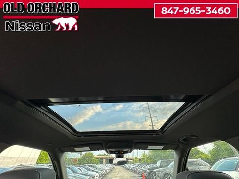 Used 2024 Chevrolet Blazer RS w/ Driver Confidence II Package AWD/4WD image 16