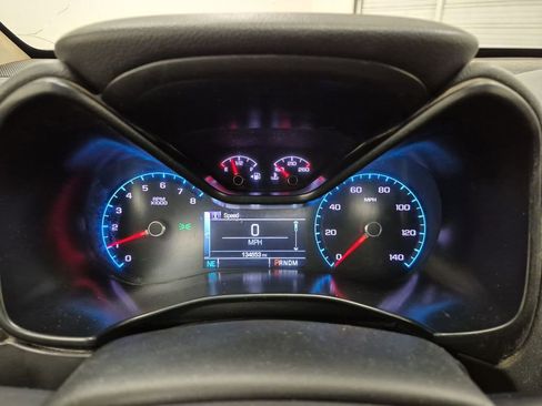 Used 2016 Chevrolet Colorado Z71 image 11