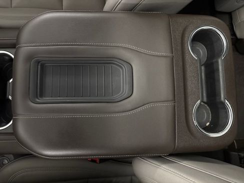 Used 2023 Chevrolet Suburban Z71 w/ Luxury Package image 69