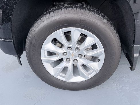Used 2024 Chevrolet Silverado 1500 Custom RWD image 31