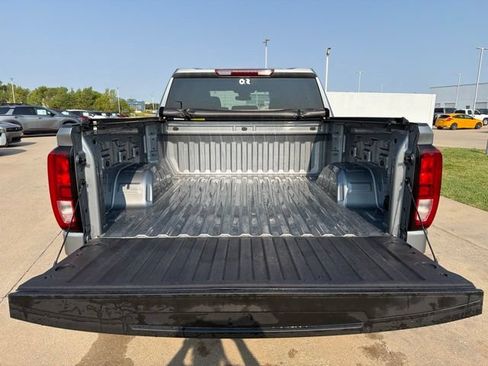 Used 2023 GMC Sierra 1500 Elevation AWD/4WD image 12