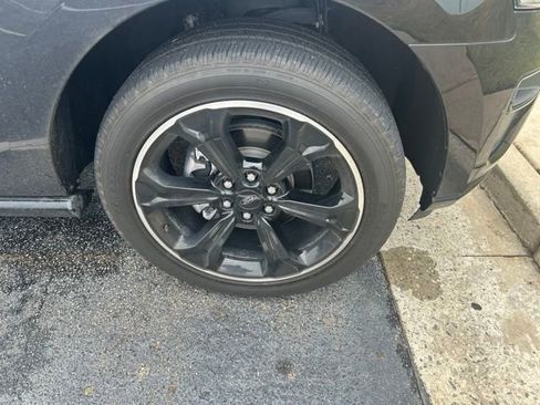 Used 2023 Ford Expedition Limited RWD image 12
